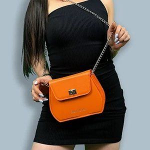 LEATHER HANDBAG - ORANGE OVAL MINI